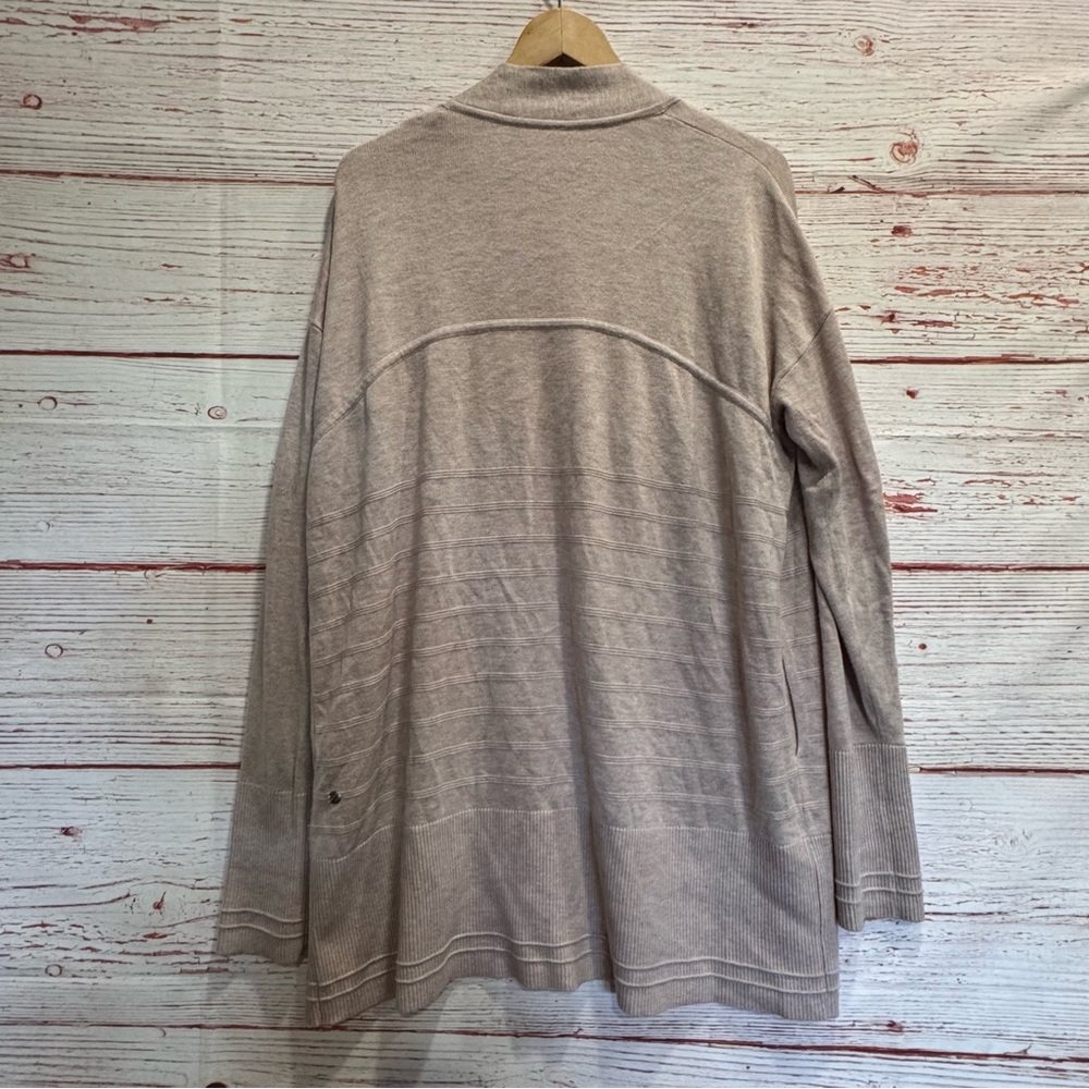 Lululemon Graceful Embrace Wrap in Heathered Pink Bliss Sz 10 - Picture 8 of 9